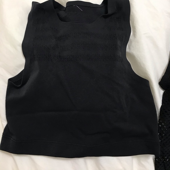 Lululemon cropped bra and mesh tank - Picture 1 of 5